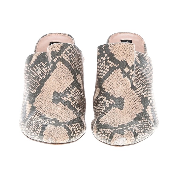 Steve By Steve Madden Snake Print Mules Sz 8 - Picture 2 of 4